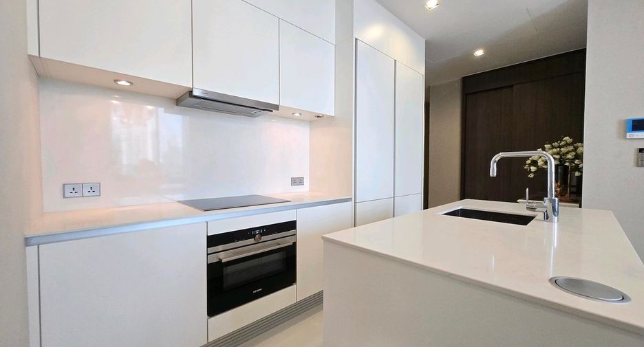 Condo en alquiler de 2 habitaciones en Khlong Toei, Bangkok