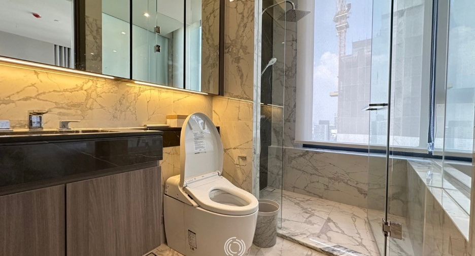 Condo en alquiler de 2 habitaciones en Khlong Toei, Bangkok