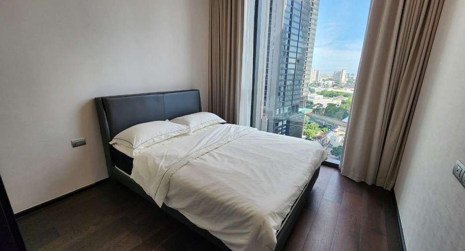 À louer et à vendre 3 chambres condo à Khlong Toei, Bangkok