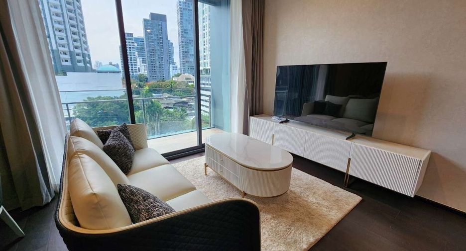 For rent 2 bedrooms condo in Khlong Toei, Bangkok