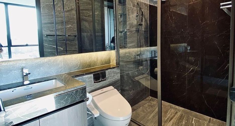 Condo en alquiler y en venta de 1 habitaciones en Khlong Toei, Bangkok