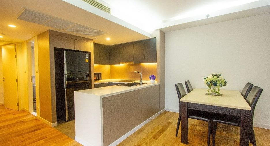 For rent 2 bedrooms condo in Khlong Toei, Bangkok