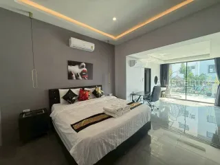 À louer 7 chambres maison à Bang Lamung, Chonburi