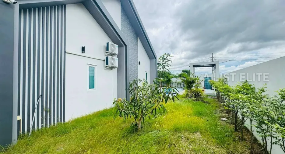 For sale 3 bedrooms house in Bang Lamung, Chonburi
