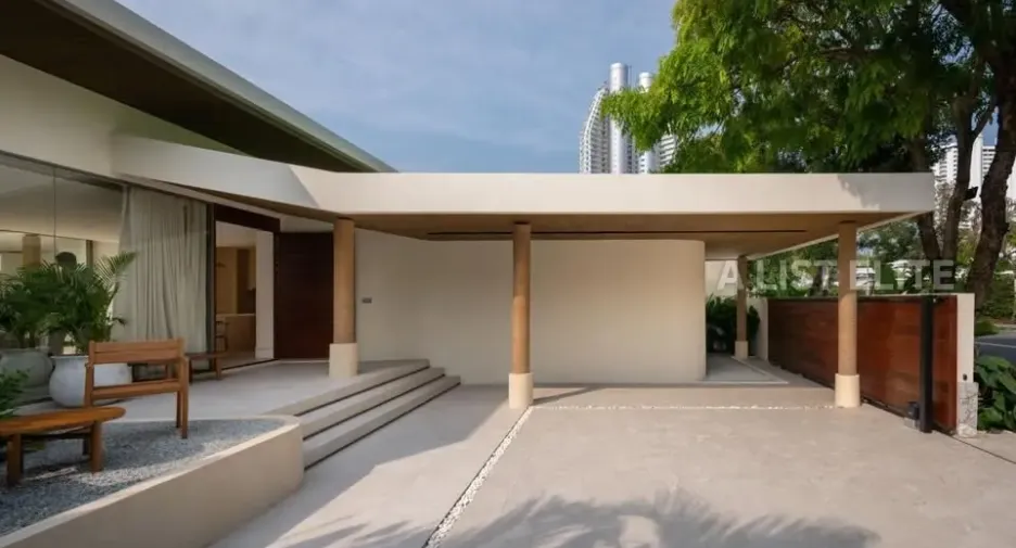 For rent 3 bedrooms house in Bang Lamung, Chonburi