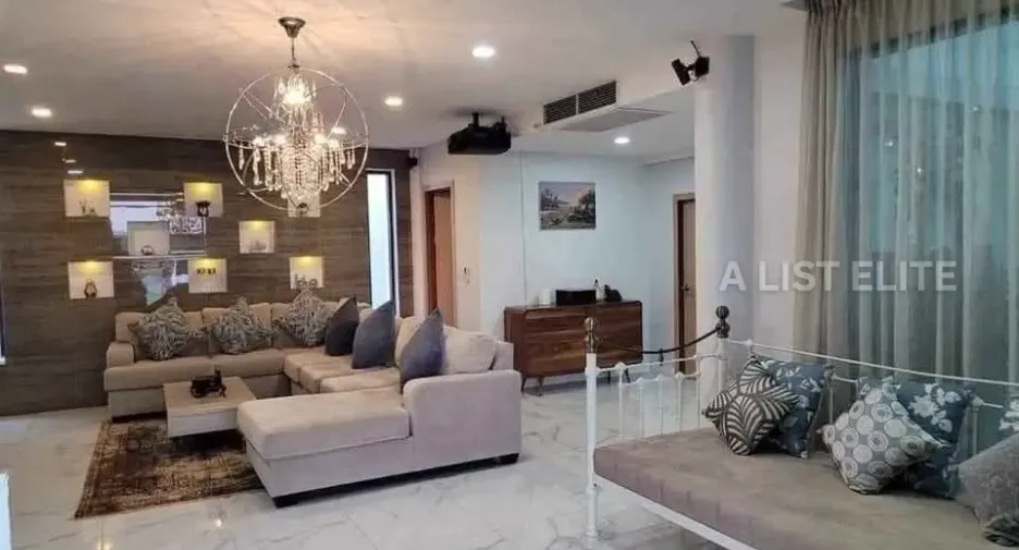 For rent 5 bedrooms house in Bang Lamung, Chonburi