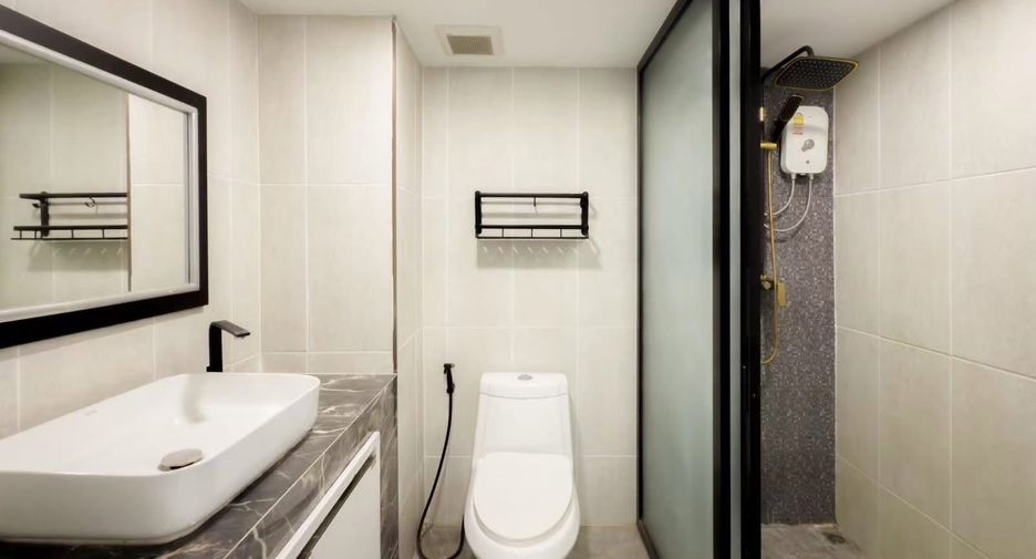 For sale 2 bedrooms condo in Mueang Chiang Mai, Chiang Mai