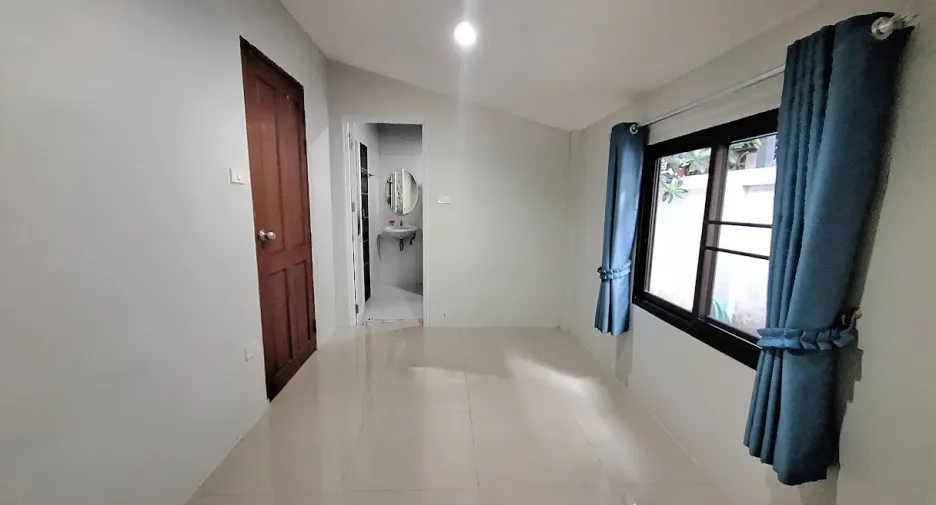 For rent 5 bedrooms house in Hua Hin, Prachuap Khiri Khan
