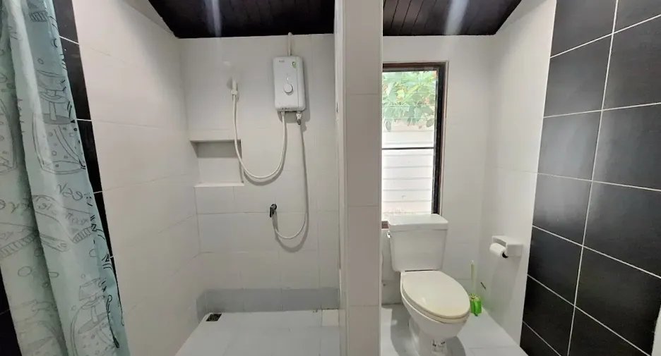 For rent 5 bedrooms house in Hua Hin, Prachuap Khiri Khan