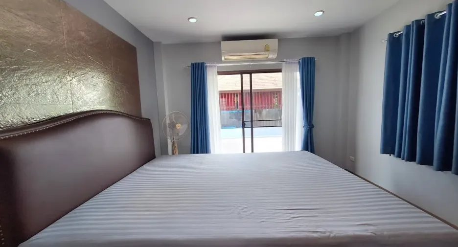 For rent 5 bedrooms house in Hua Hin, Prachuap Khiri Khan