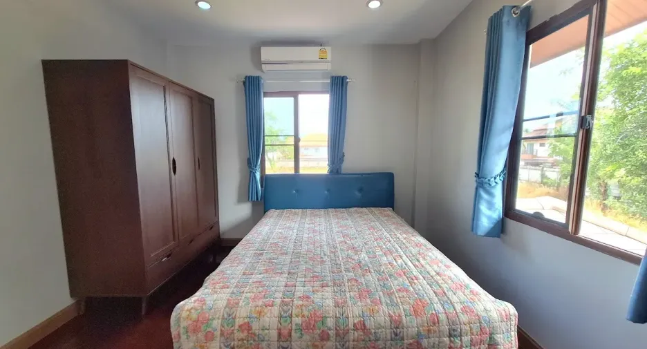 For rent 5 bedrooms house in Hua Hin, Prachuap Khiri Khan