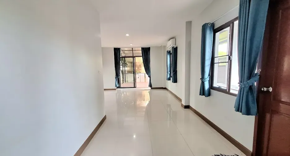 For rent 5 bedrooms house in Hua Hin, Prachuap Khiri Khan