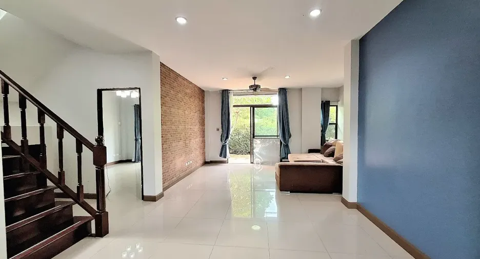 For rent 5 bedrooms house in Hua Hin, Prachuap Khiri Khan