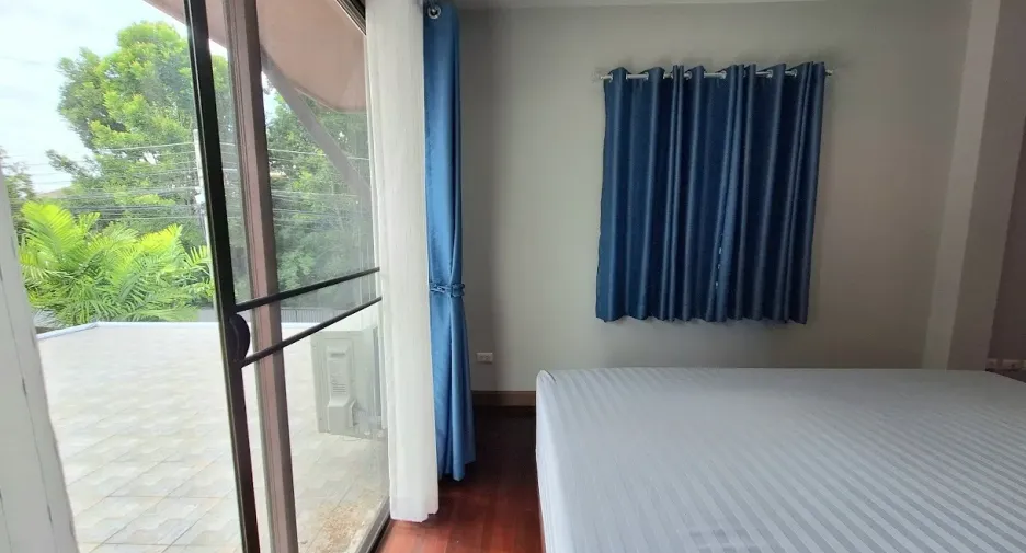 For rent 5 bedrooms house in Hua Hin, Prachuap Khiri Khan