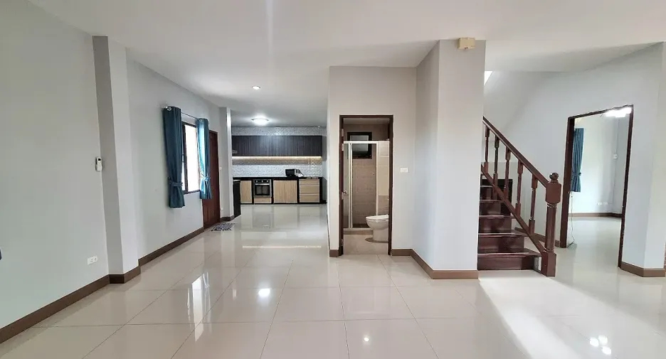 For rent 5 bedrooms house in Hua Hin, Prachuap Khiri Khan