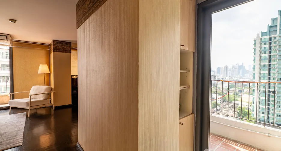 For sale and for rent 1 bed condo in Watthana, Bangkok