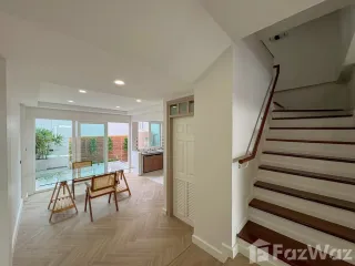 For sale 4 bedrooms townhouse in Sai Mai, Bangkok