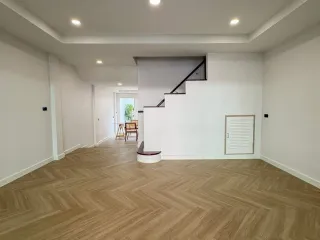 For sale 4 bedrooms townhouse in Sai Mai, Bangkok