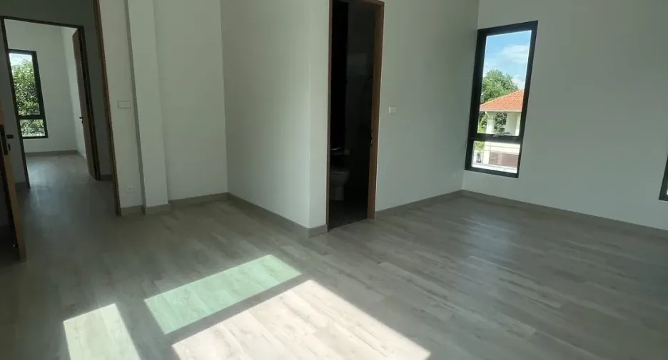 Casa en venta de 4 habitaciones en Mueang Chiang Mai, Chiang Mai