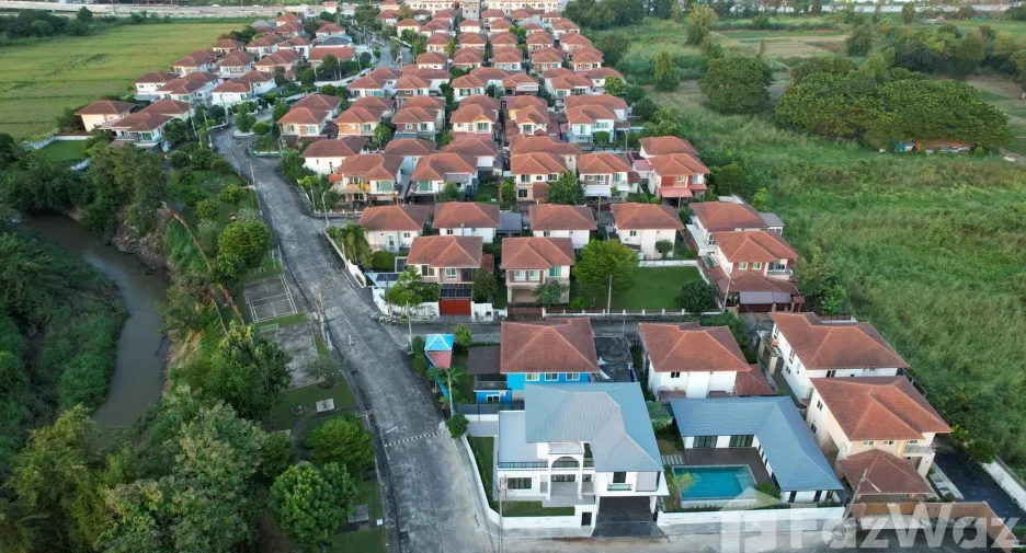 Villa zum Kauf mit 4 Zimmer in San Kamphaeng, Chiang Mai