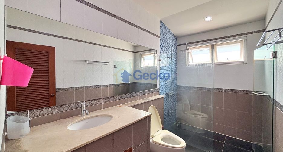 For rent そして for sale 6 ベッドルーム house in Bang Lamung, Chonburi