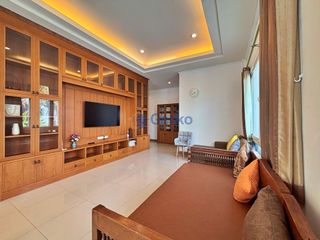À louer et à vendre 6 chambres maison à Bang Lamung, Chonburi