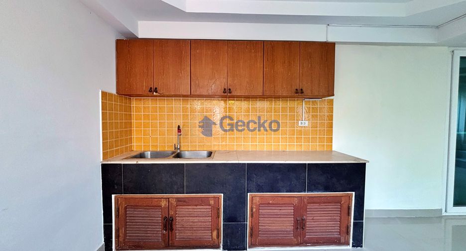 For rent そして for sale 6 ベッドルーム house in Bang Lamung, Chonburi