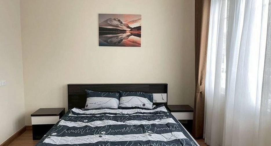For sale 4 ベッドルーム townhouse in Bang Lamung, Chonburi