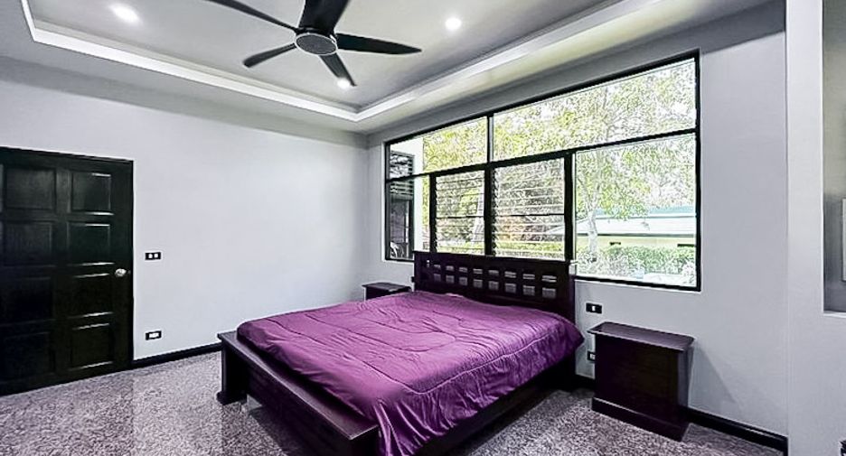 Casa en venta de 4 habitaciones en Sattahip, Chonburi