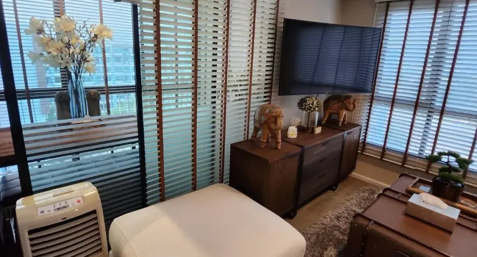 For rent 2 bedrooms condo in Mueang Phuket, Phuket