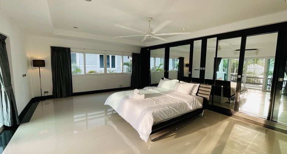 For rent 3 bedrooms villa in Kathu, Phuket