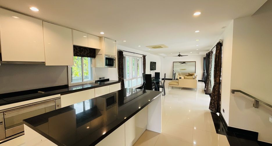 For rent 3 bedrooms villa in Kathu, Phuket
