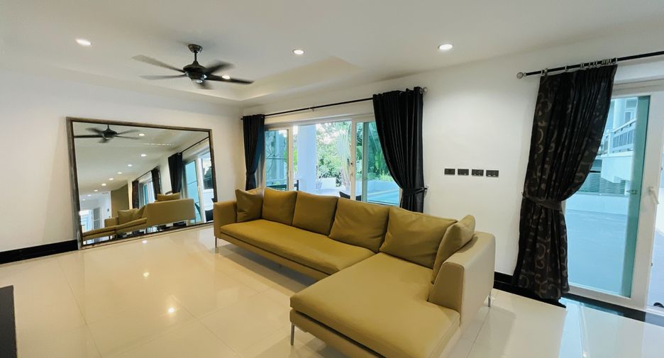 For rent 3 bedrooms villa in Kathu, Phuket