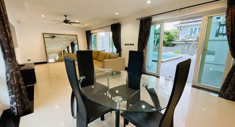 For rent 3 bedrooms villa in Kathu, Phuket