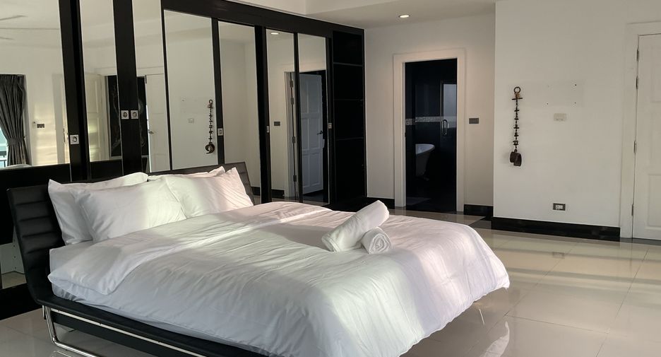 For rent 3 bedrooms villa in Kathu, Phuket
