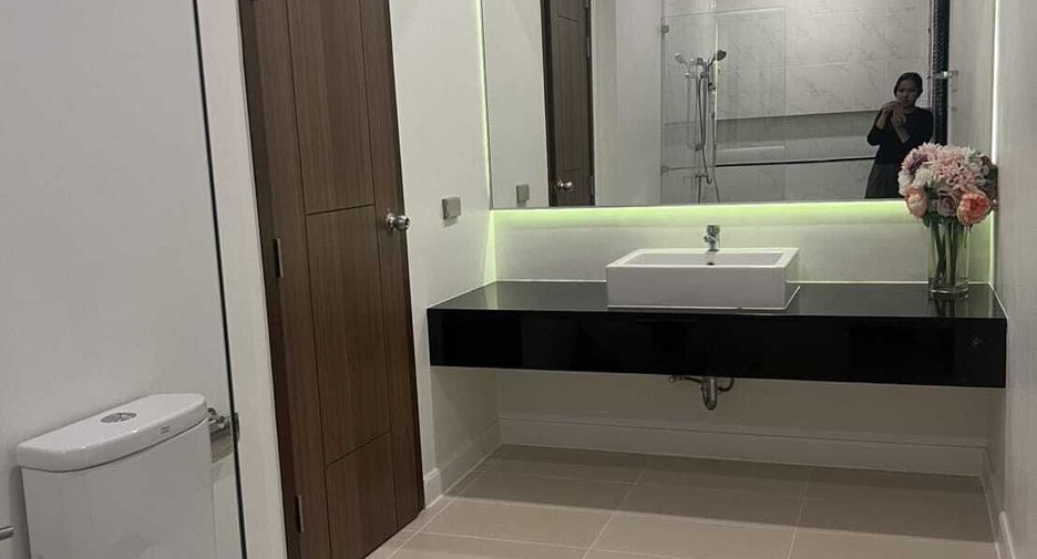 For rent 2 bedrooms villa in Mueang Phuket, Phuket