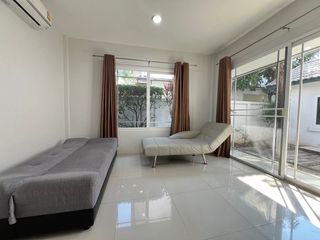 Haus zur Miete mit 4 Zimmer in Mueang Chiang Mai, Chiang Mai