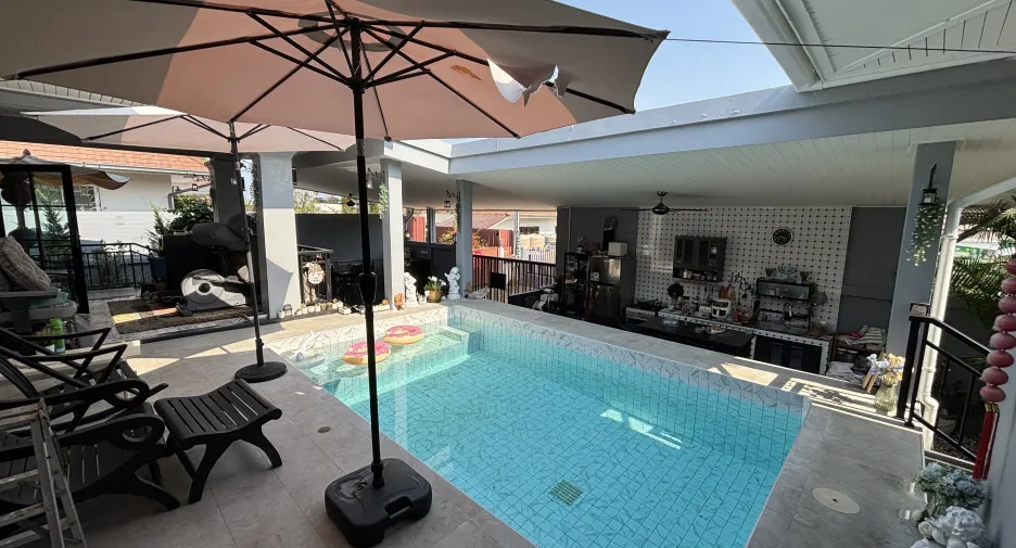 For sale 3 bedrooms villa in Hua Hin, Prachuap Khiri Khan