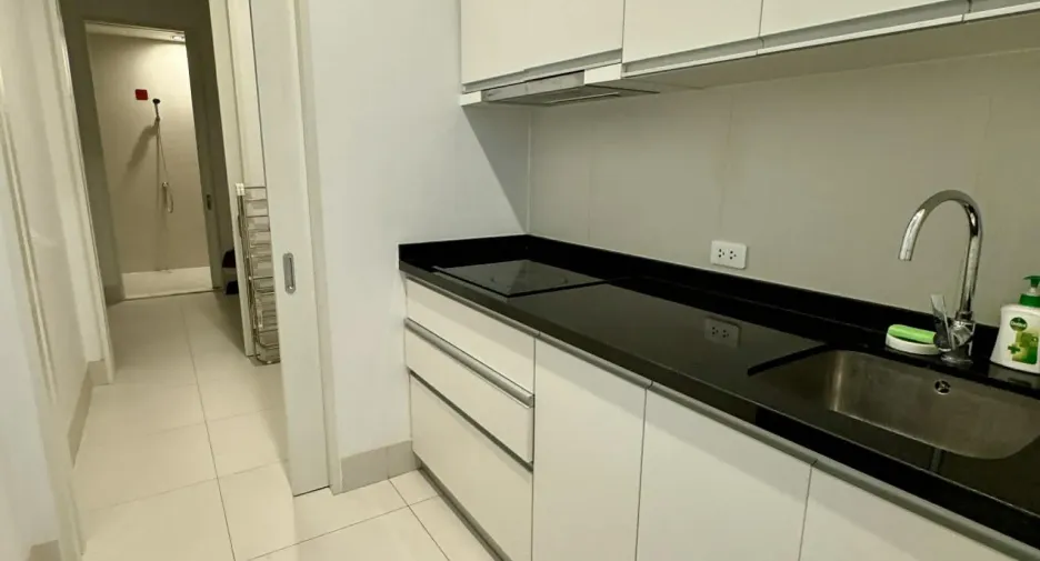 Condo en venta de 3 habitaciones en Sathon, Bangkok