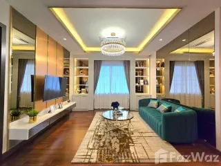 出租 4 卧室 独立屋 在 Lat Krabang, 曼谷