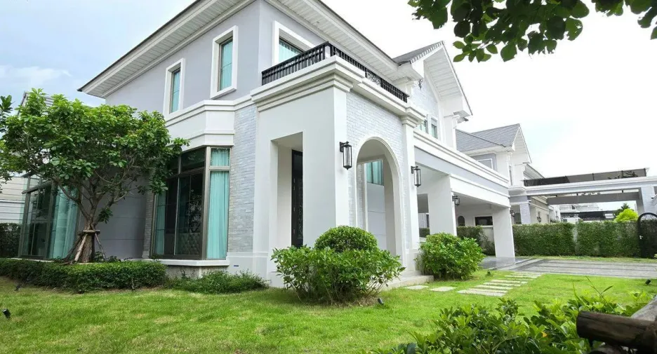 For rent 4 bedrooms house in Lat Krabang, Bangkok