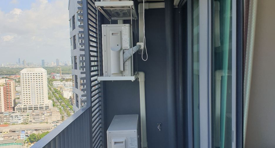 Condo en alquiler de 2 habitaciones en Bang Na, Bangkok