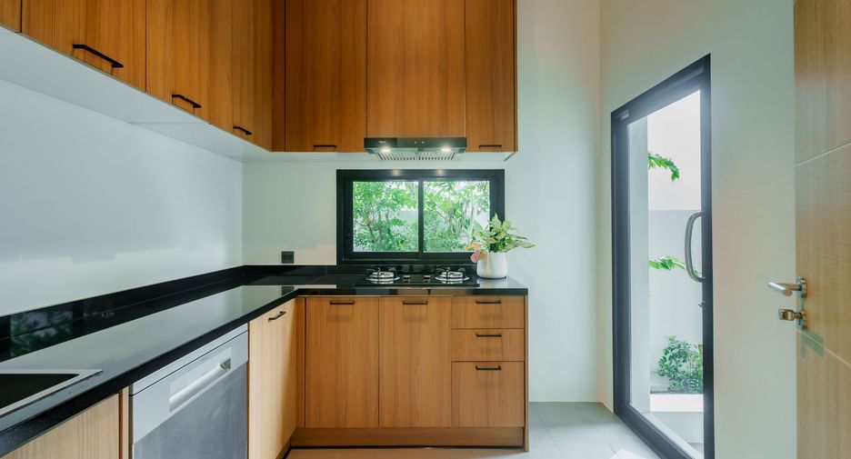For sale 3 bedrooms villa in Mueang Phuket, Phuket
