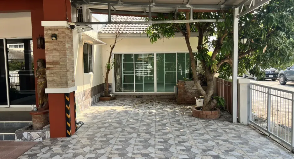 Casa en venta de 3 habitaciones en San Kamphaeng, Chiang Mai