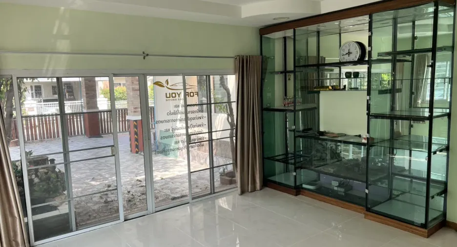 Casa en venta de 3 habitaciones en San Kamphaeng, Chiang Mai