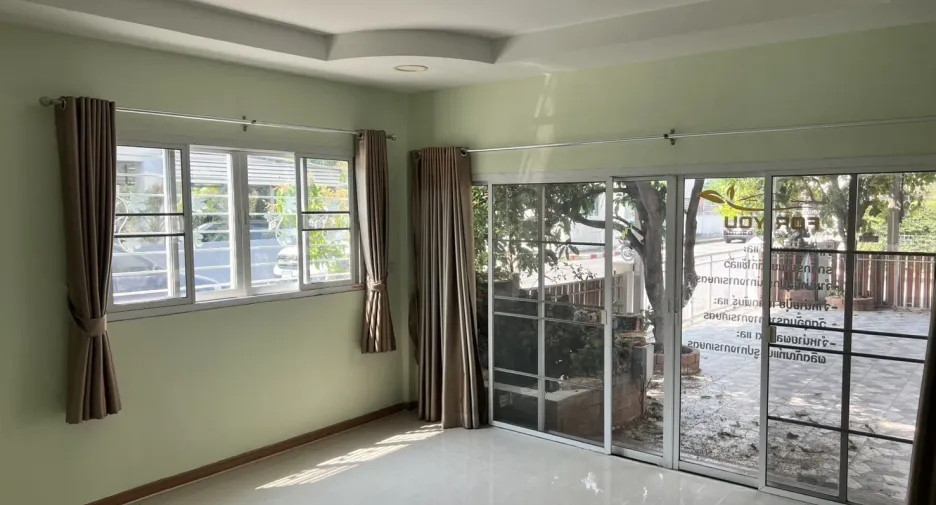 Casa en venta de 3 habitaciones en San Kamphaeng, Chiang Mai
