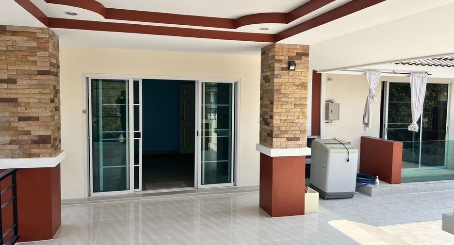 Casa en venta de 3 habitaciones en San Kamphaeng, Chiang Mai