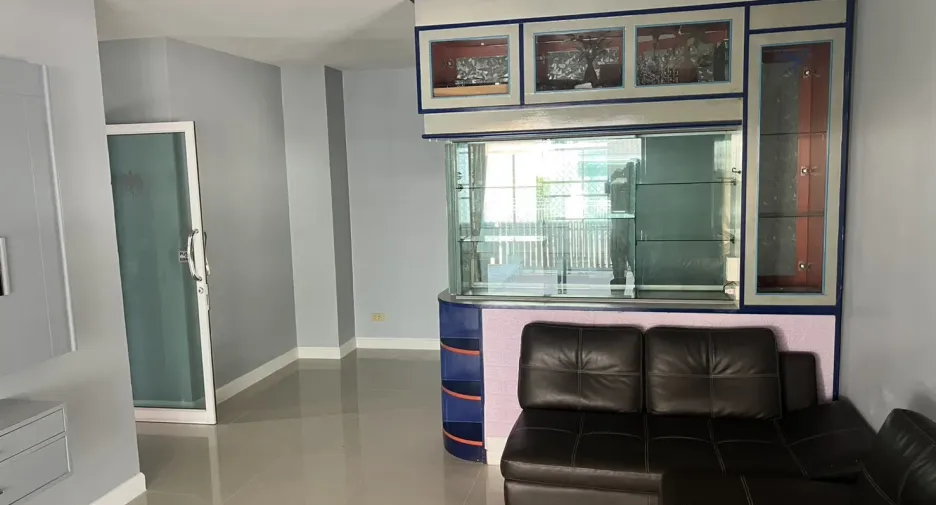Casa en venta de 3 habitaciones en San Kamphaeng, Chiang Mai