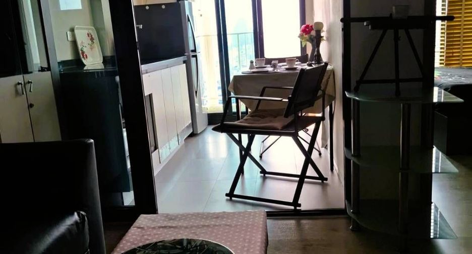 Condo en alquiler de 1 habitaciones en Bang Lamung, Chonburi