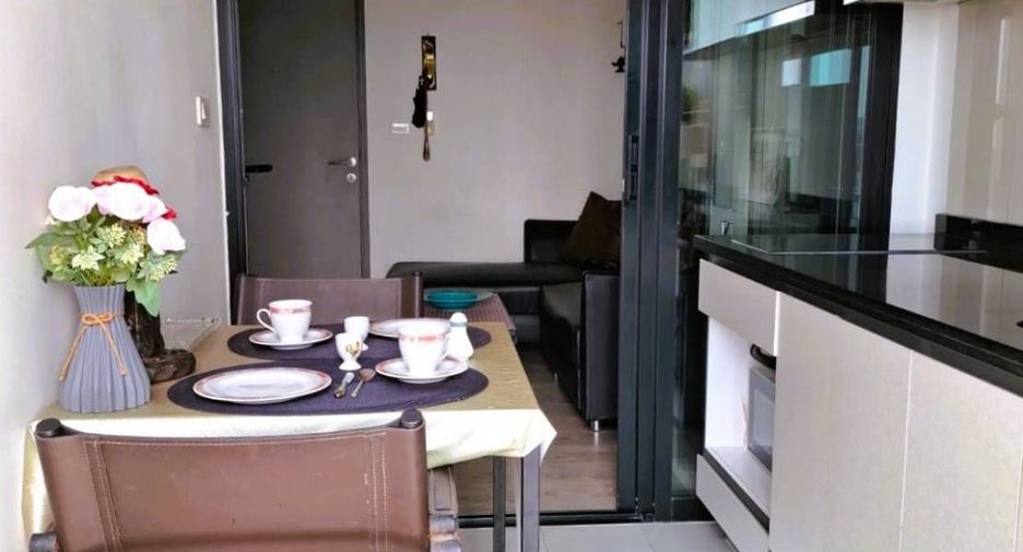 Condo en alquiler de 1 habitaciones en Bang Lamung, Chonburi
